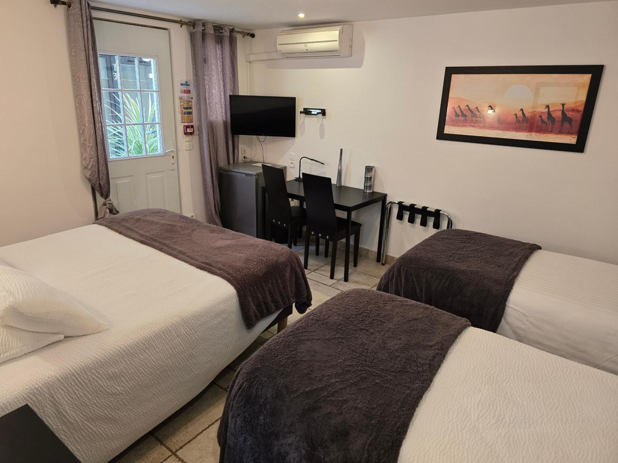 Hotel Les Loges Du Luberon Coustellet Exterior foto