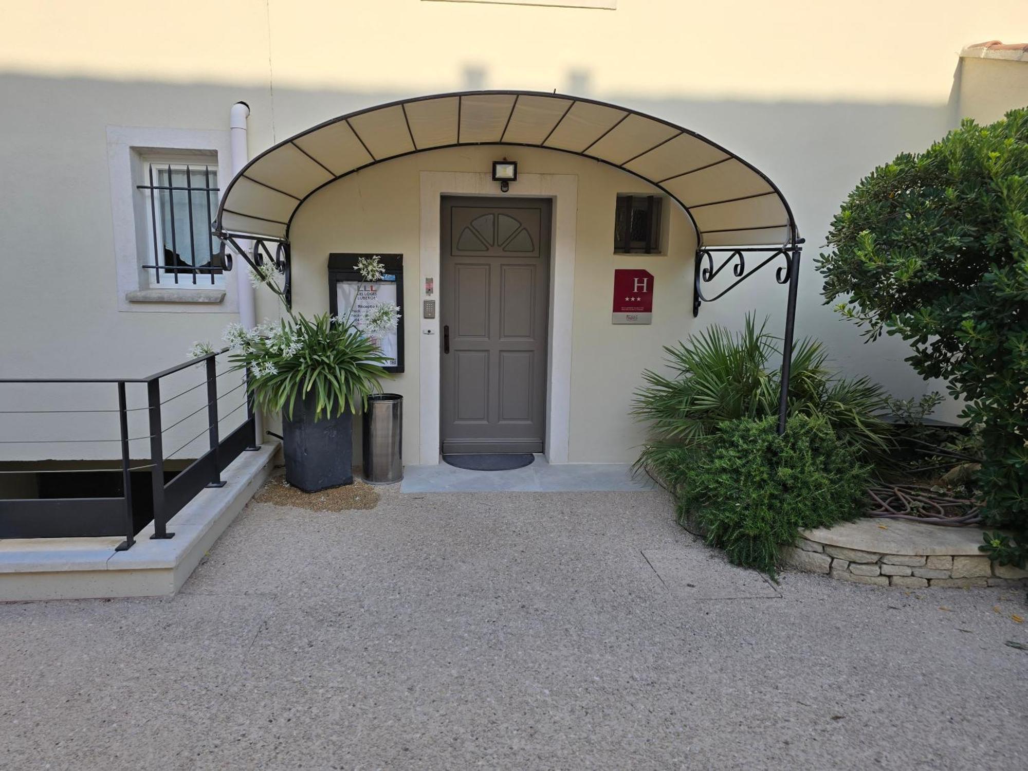 Hotel Les Loges Du Luberon Coustellet Exterior foto