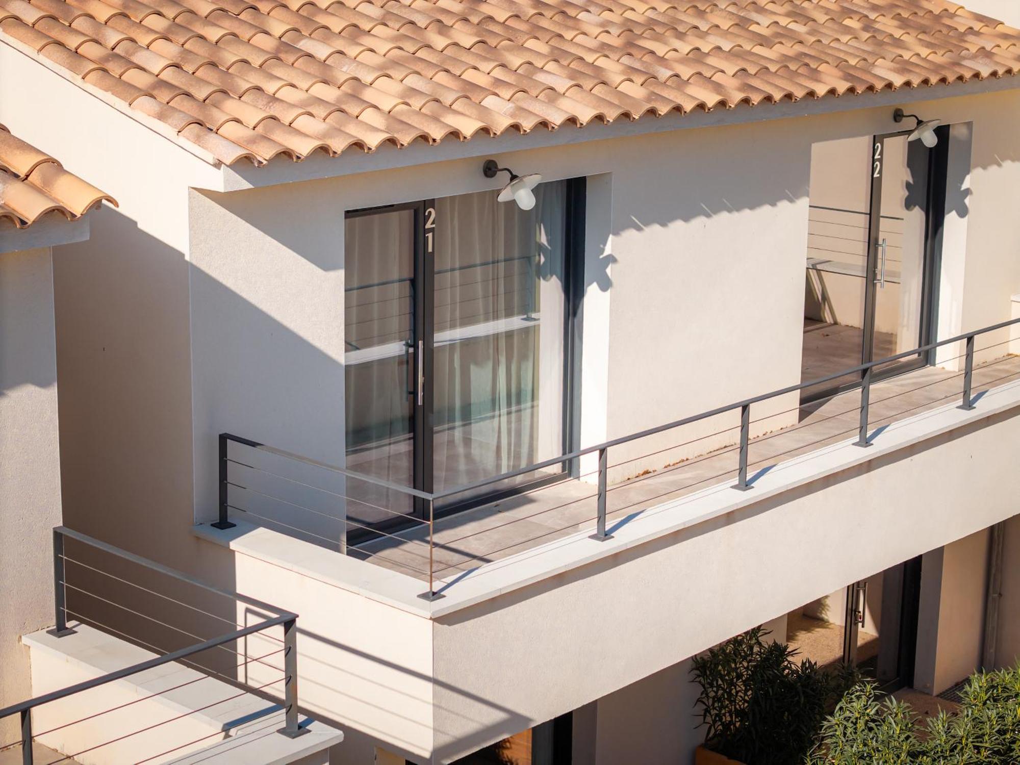 Hotel Les Loges Du Luberon Coustellet Exterior foto