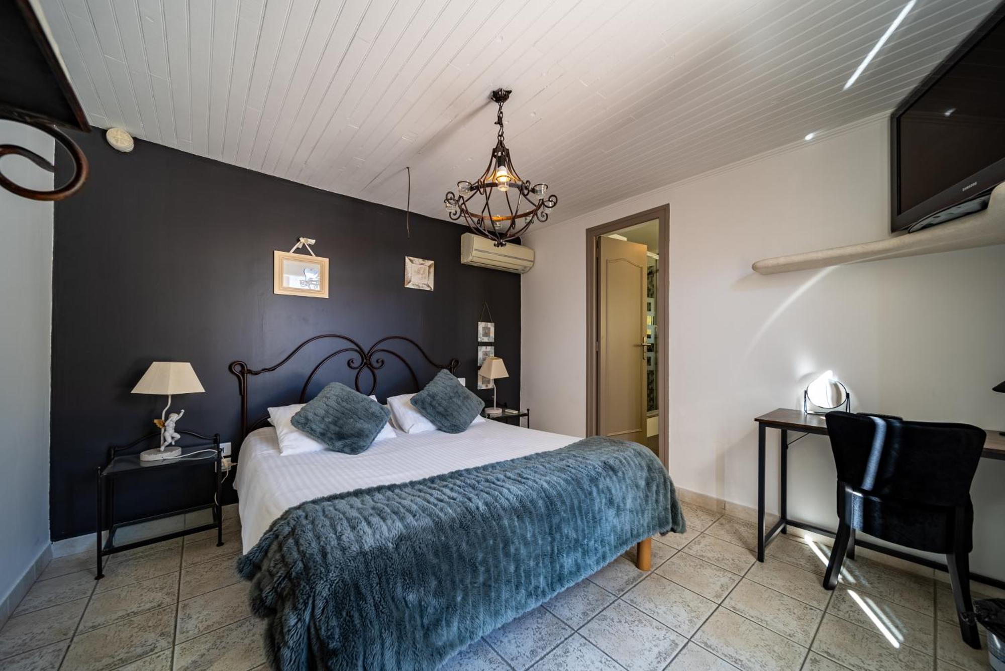 Hotel Les Loges Du Luberon Coustellet Exterior foto